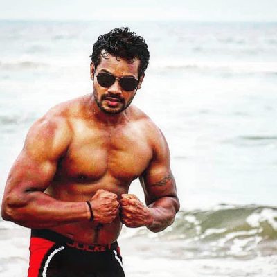 full body tight pose